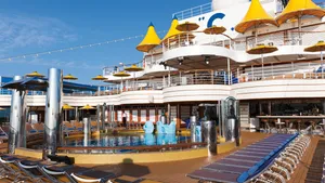 Costa Favolosa image 6